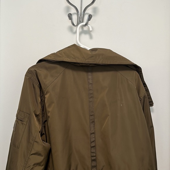 Ralph Lauren Anorak with Hidden Hood - Picture 9 of 9
